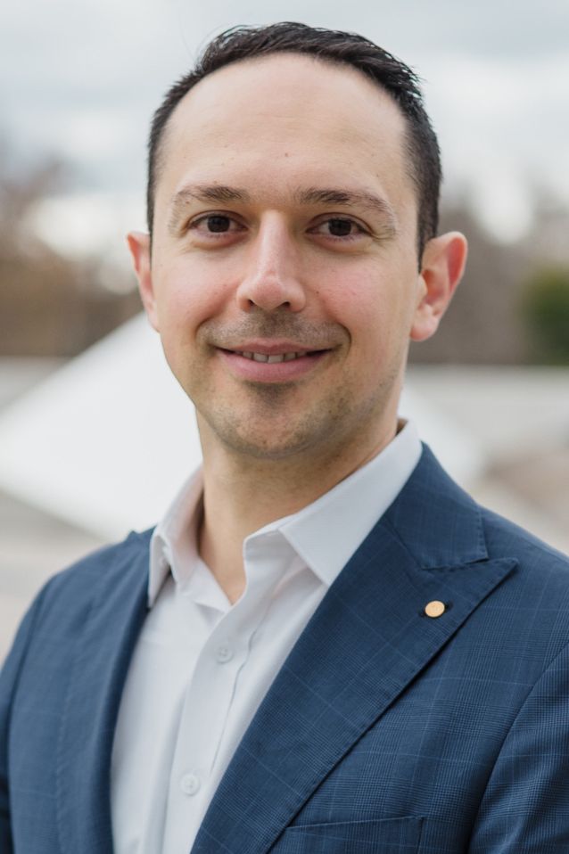 Arman Abrahimzadeh OAM