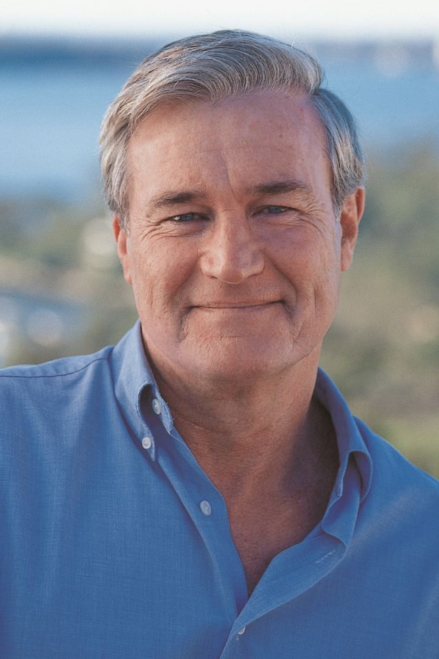 Mike Munro AM